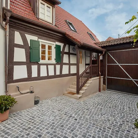 Winzerlodge, Muskateller *